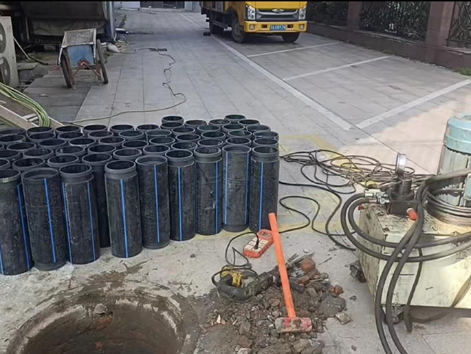 松滋PE置换管厂家 DN315置换管 非开挖管短管置换